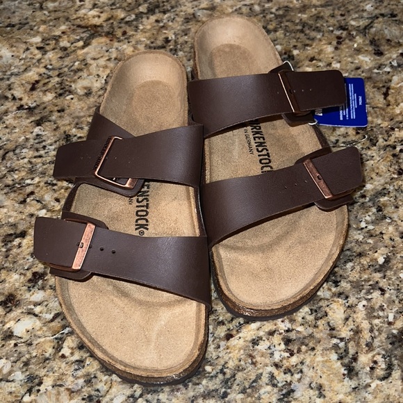 Birkenstock Shoes - Birkenstock Arizonas in dark brown